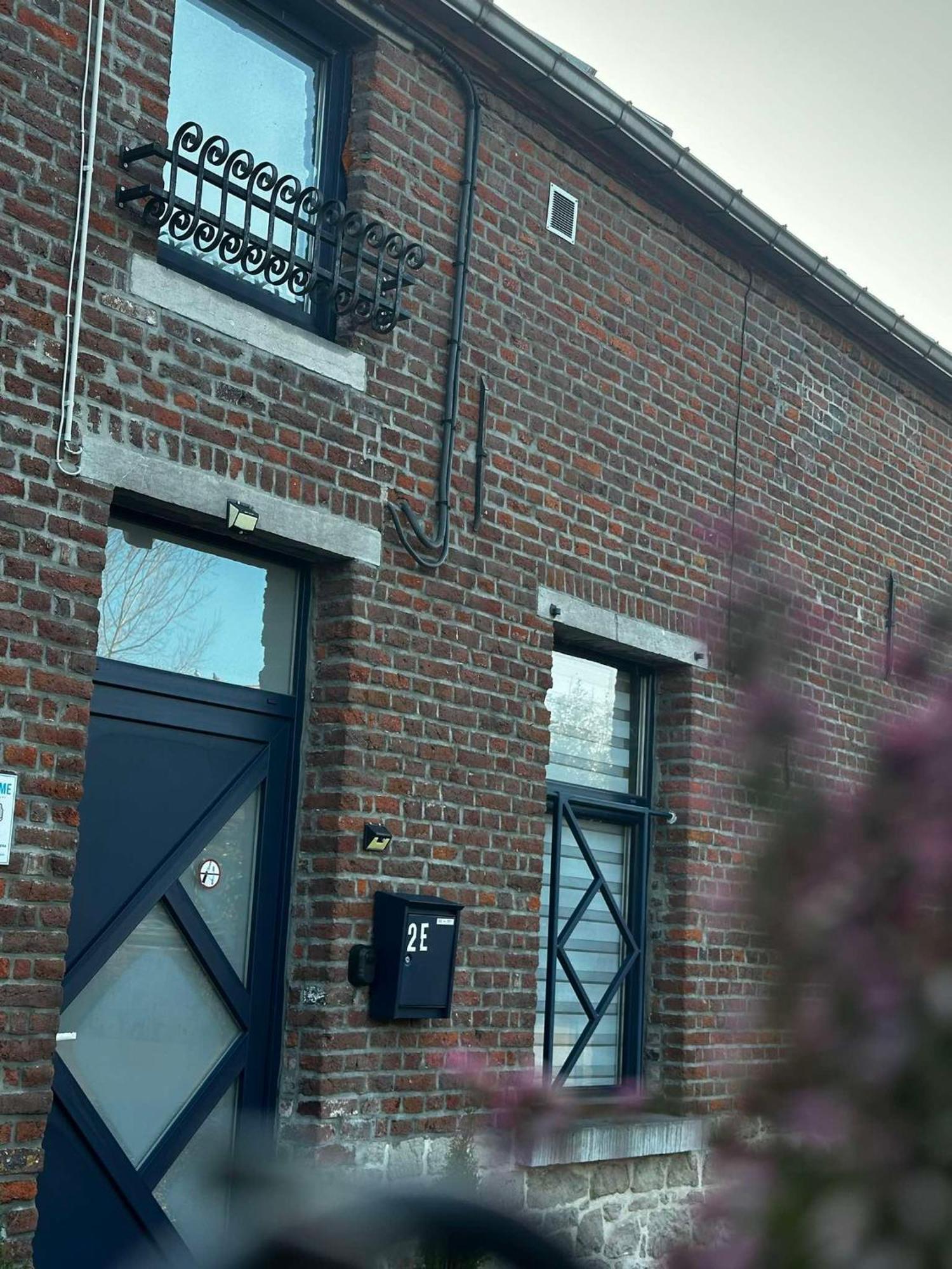 Residence Du Moulin 2E Grand Appartement 6 Personnes Boussu-lez-Mons Exterior photo